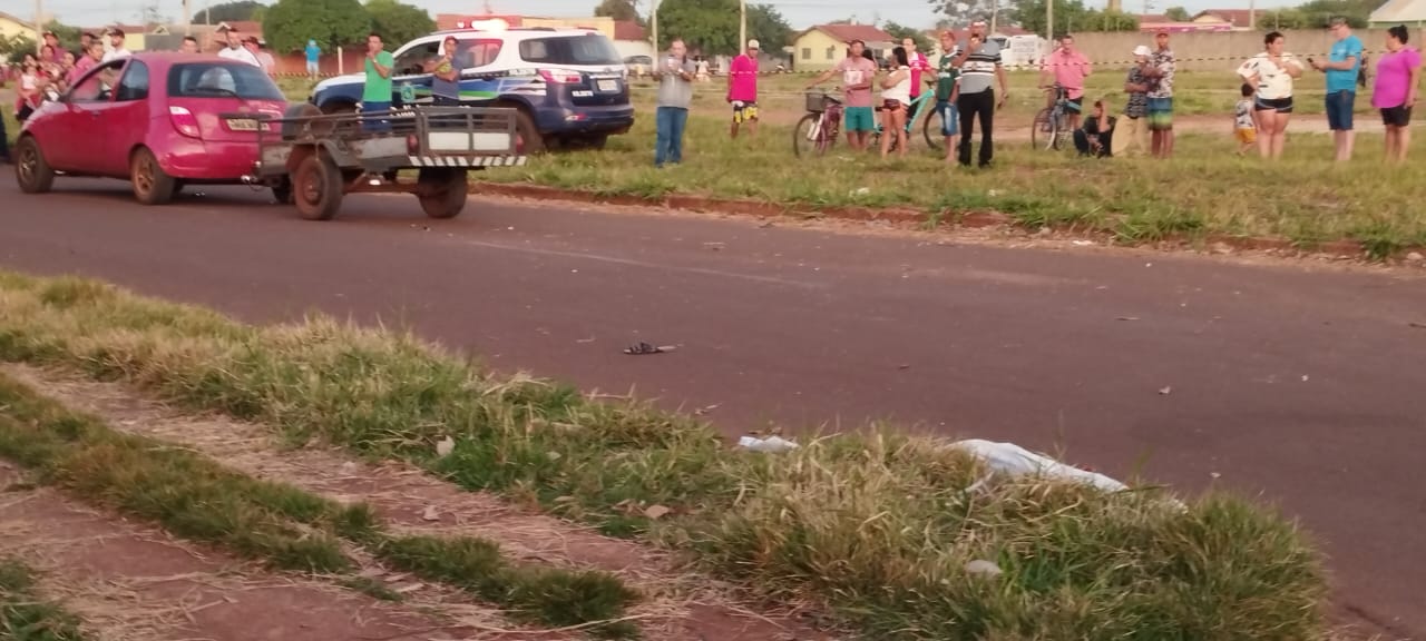 Mulher Morre Ao Bater Moto Em Carretinha Reboque Atrelada Em Ve Culo