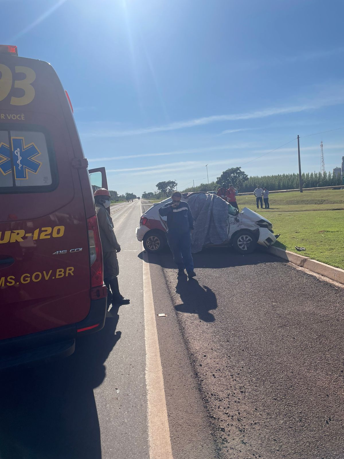 Mulher morre em acidente de trânsito na rotatória de Ribas do Rio Pardo