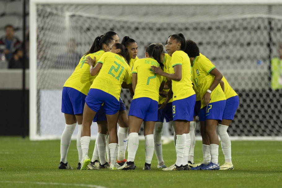 Copa Ouro seleção brasileira feminina enfrenta Colômbia pela 2ª rodada