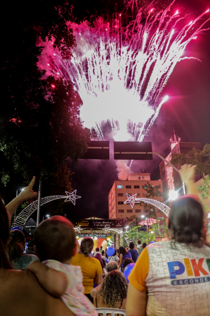 Mundo Bita encanta em apresentação na abertura oficial do "Reviva Natal"