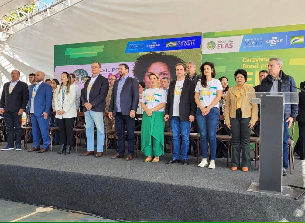 Caravana Brasil pra Elas re ne mais de 1 5 mil participantes na