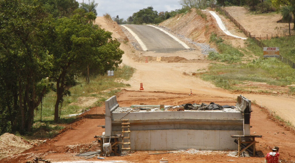 'Estrada do 21' com pavimentação tem 11 pontes de concreto concluídas em Bonito