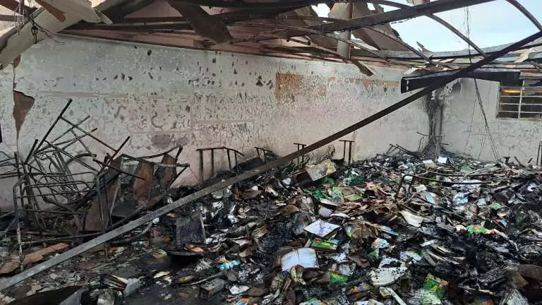 Trio coloca fogo em escola do distrito de Nova Itamarati maior assentamento rural do Brasil com sucesso em Mato Grosso do Sul