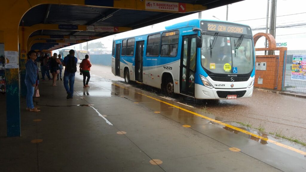 CDL/CG diz que ônibus do Consórcio Guaicurus são "verdadeiras carroças" e cobra melhorias