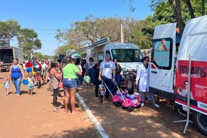 Quatro Mil Pessoas Passam Pelo Desenvolve Dourados Em Ação No Jóquei Clube 