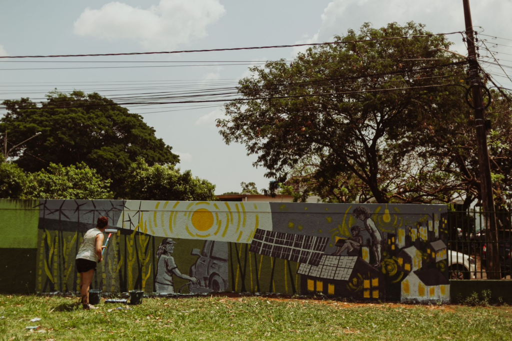 Por meio de projeto, muros de escolas da REE em Campo Grande começam a retratar questões sociais