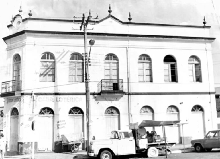 Centro da Capital ganha 'Feira' aos sábados em frente a Morada dos Baís