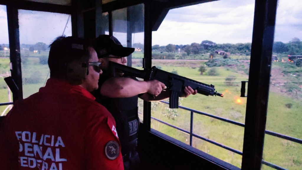 Polícia Penal faz simulado para testar plano de defesa da Máxima de Campo Grande