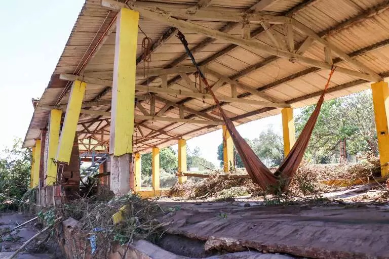 Afetados pelo rompimento da barragem, moradores esperam por respostas, ressarcimentos e reparos