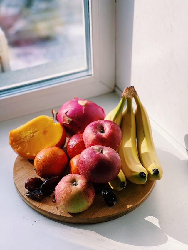 Entenda a importância de comer frutas em dias de tempo seco e veja receitas fáceis!