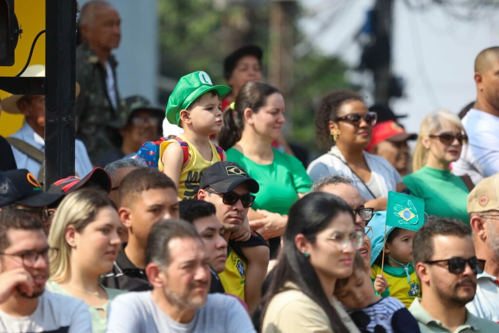 Desfile da Independência reuniu 15 mil pessoas em Campo Grande