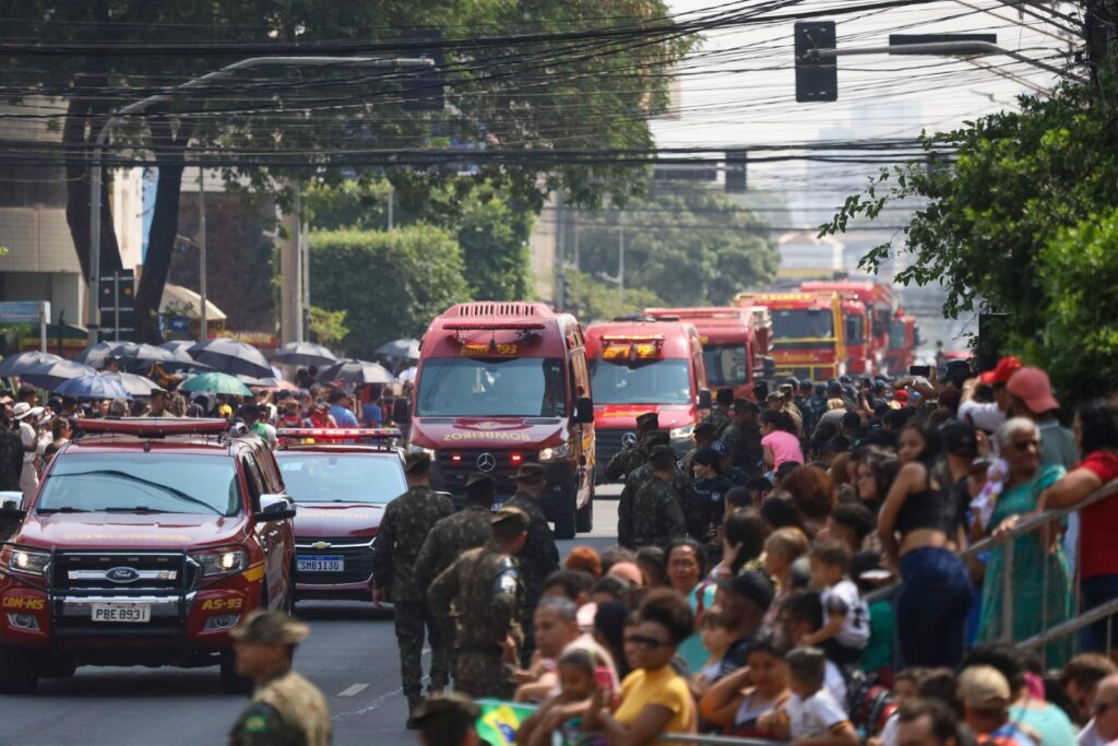 Desfile da Independência reuniu 15 mil pessoas em Campo Grande