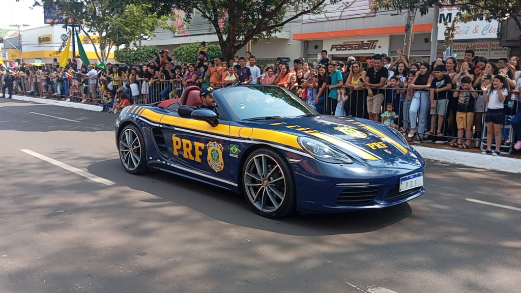 Em Dourados, 25 mil pessoas prestigiaram o desfile cívico-militar da Independência