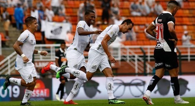 Diego Pituca abriu placar na vitória do Santos sobre o Vasco no Pacaembu. Luis Moura/Estadão Conteúdo