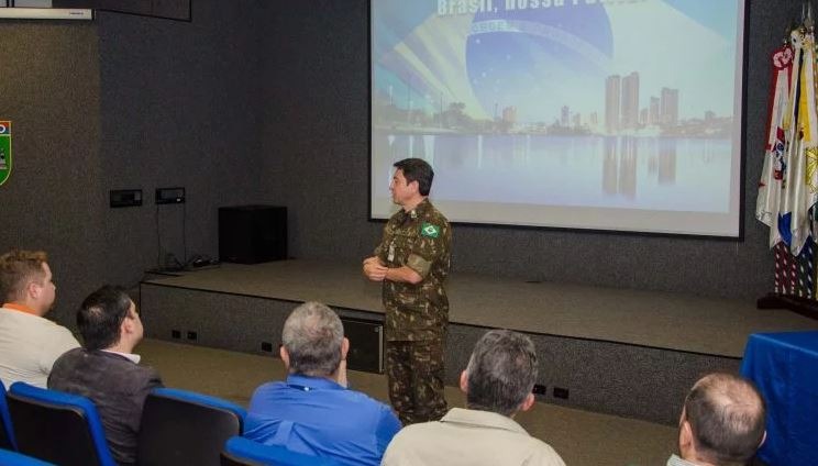 Apresentação do projeto pelo General Giovany Carrião. Divulgação/CMO