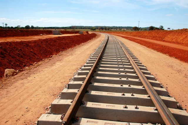 Ramal ferroviário entre Estrela D’Oeste (SP) e Dourados que terá 659 quilômetros (Foto: Divulgação)