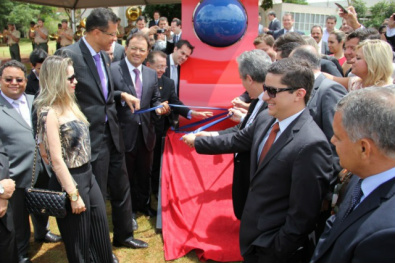 Lançamento da pedra fundamental foi realizado na manhã desta quinta-feira. (Foto: Marcos Ermínio)