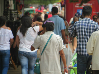 Lojas fecharão por 1h em apoio ao manifesto dos caminhoneiros - Foto: Arquivo/Dourados News