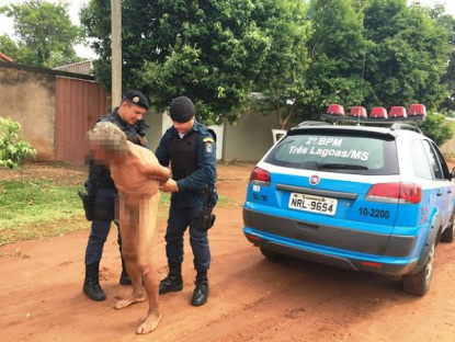 Homem não teve a identidade revelada e foi preso caminhando pelado - Foto: TL Notícias