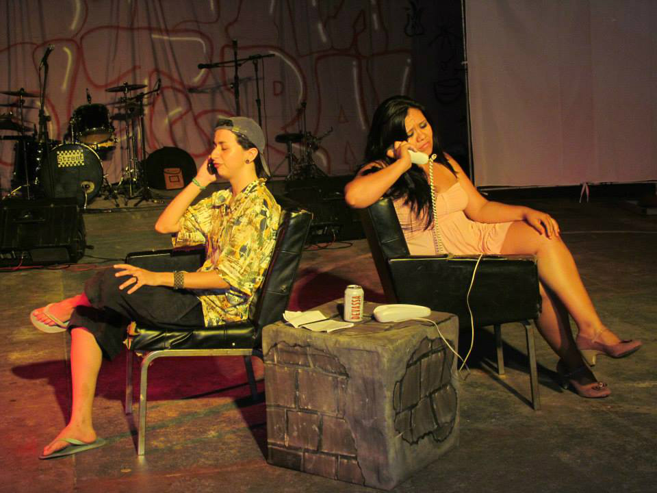 Fotos: Facebook cia de teatro Maria Mole
