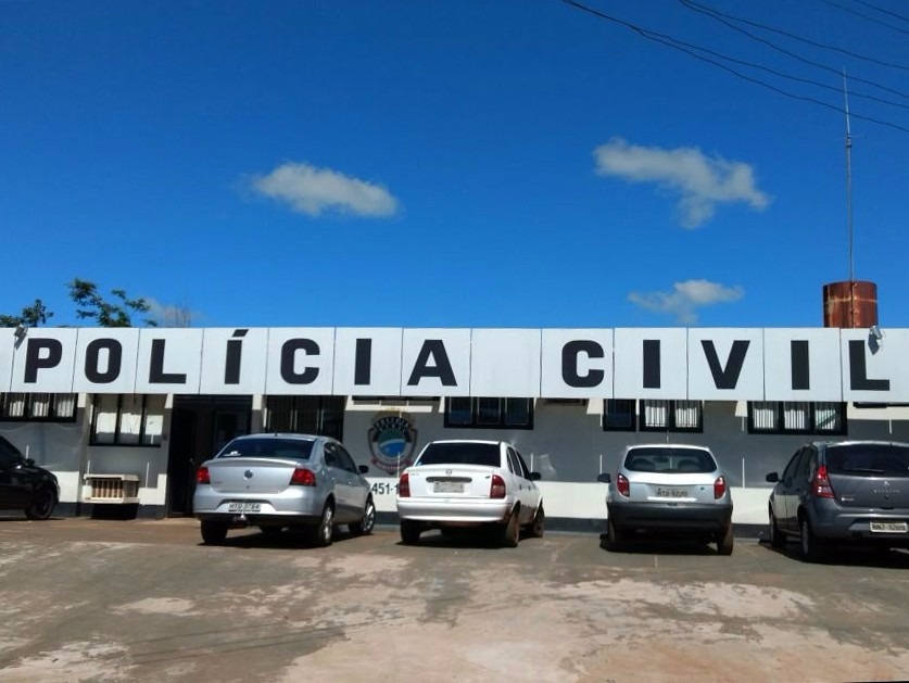 O crime foi registrado na Polícia Civil como homicídio simples na forma tentada.